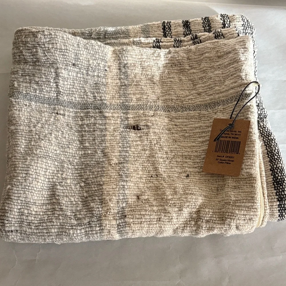 Creative Co-Op 20” Square Woven Cotton Slub Pillow sham cover w/ Stripes zipper